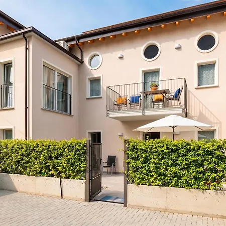 Casa Quadrifoglio - Valgrande 아파트 인트라