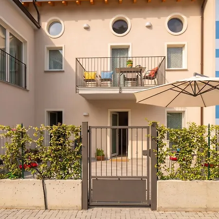 Casa Quadrifoglio - Valgrande 아파트 인트라