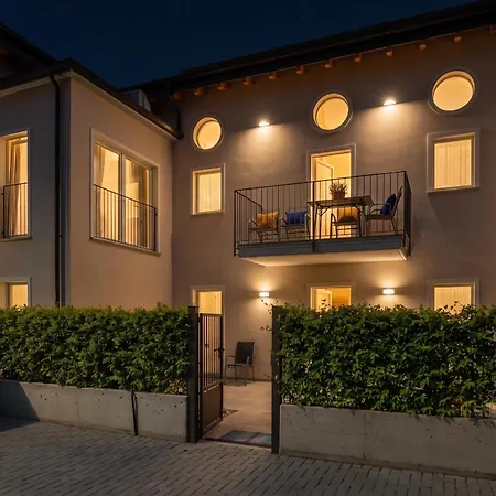 Casa Quadrifoglio - Valgrande 아파트 인트라