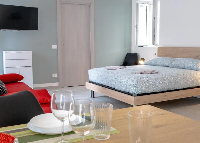 Casa Quadrifoglio - Valgrande * إنترا